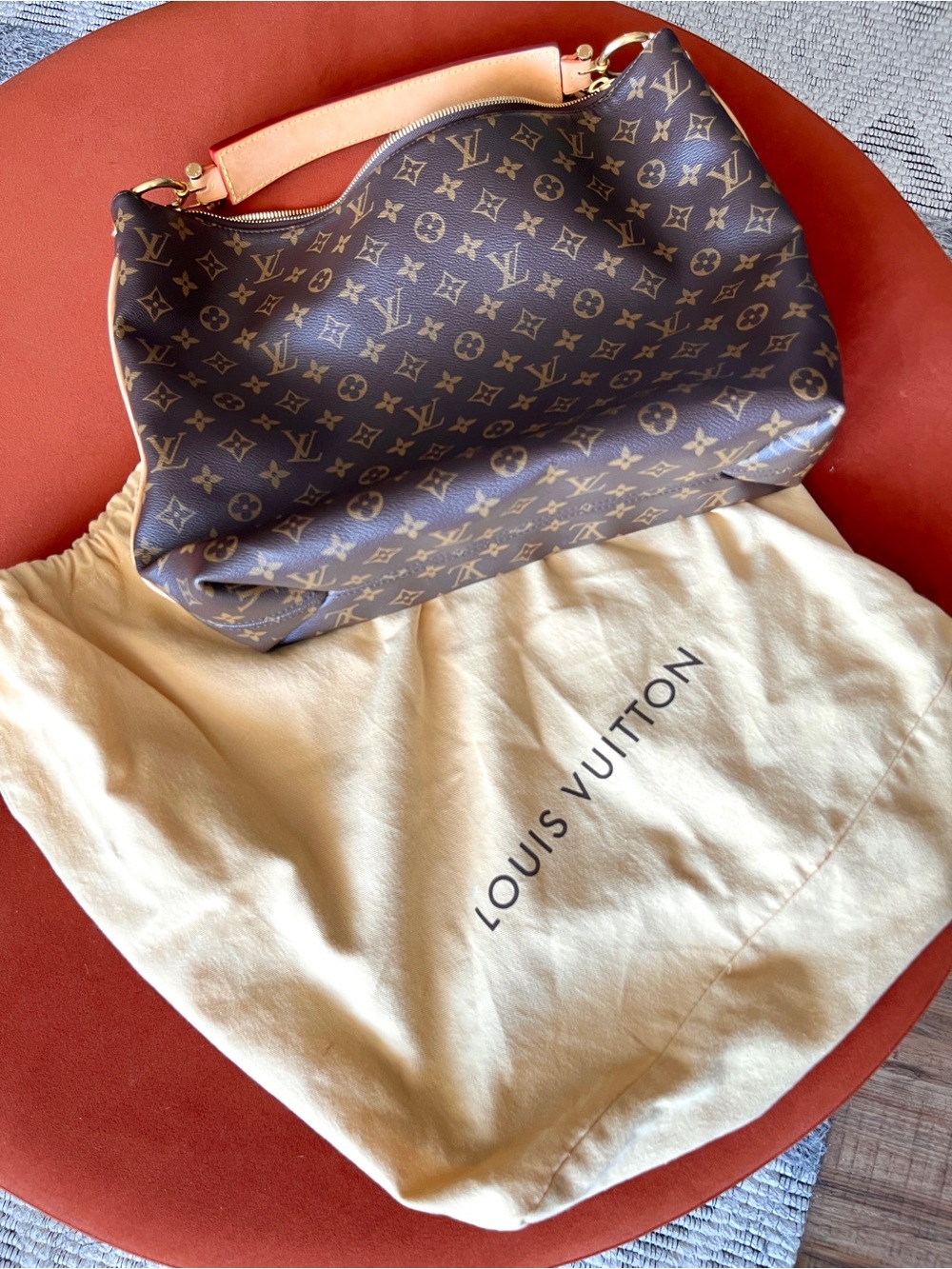 Louis Vuitton "Sully MM" - Pristine Condition - Includes Original Dust Bag - Picture 14 of 16